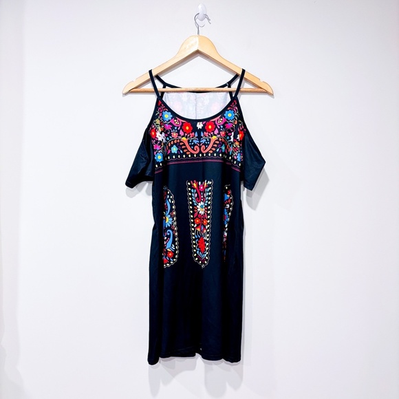 Black floral cover-up dress - Picture 1 of 6